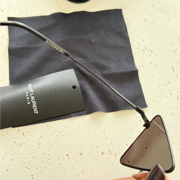 Saint Laurent Sunglasses - Picture 7 of 11